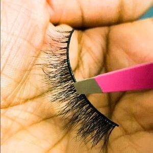 2 pairs of Mink full winged Lashes